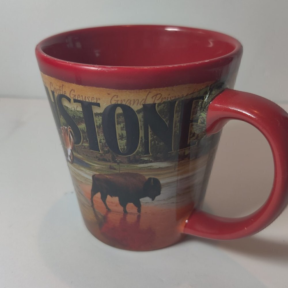 Yellowstone coffee mug depicting our first national park. Buffalo, Bears, etc - Picture 4 of 5